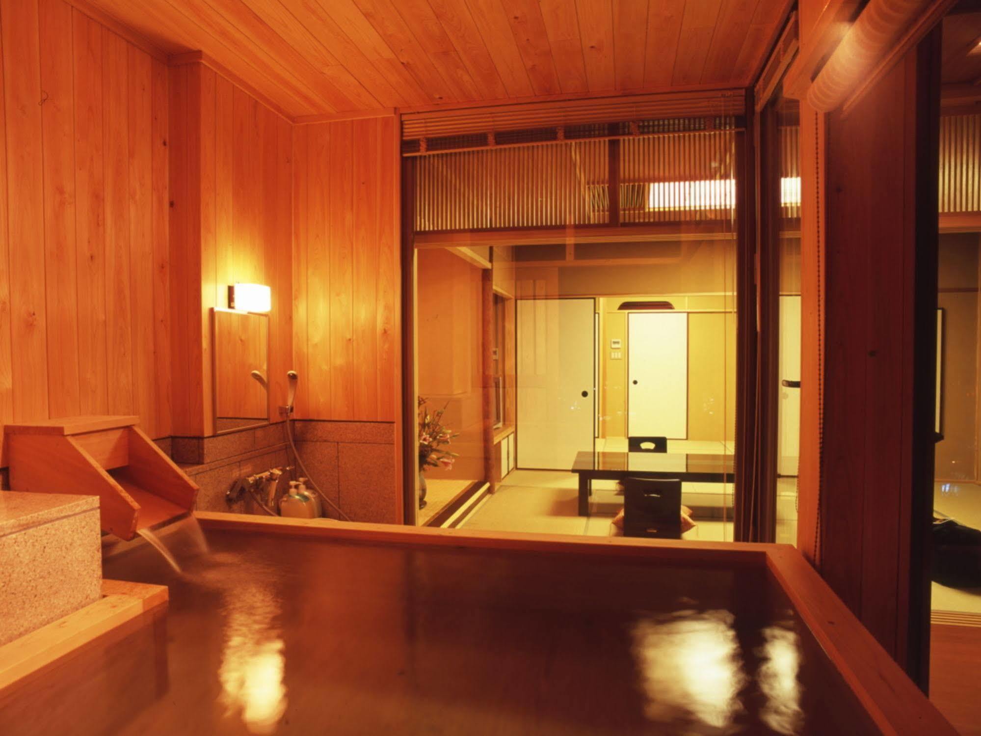 Hotel Sansuikan Beppu Buitenkant foto